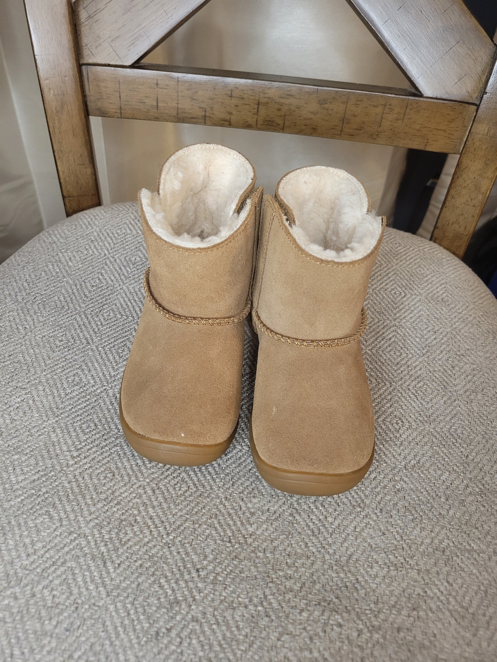 UGG Kids Classic II Chestnut Boot - Chestnut - Picture 2 of 10